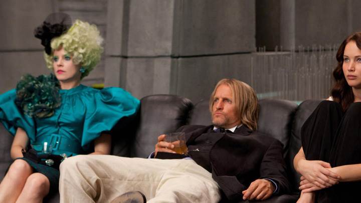 The Hunger Games – Woody Harrelson, Elizabeth Banks and Jennifer Lawrence Sitting